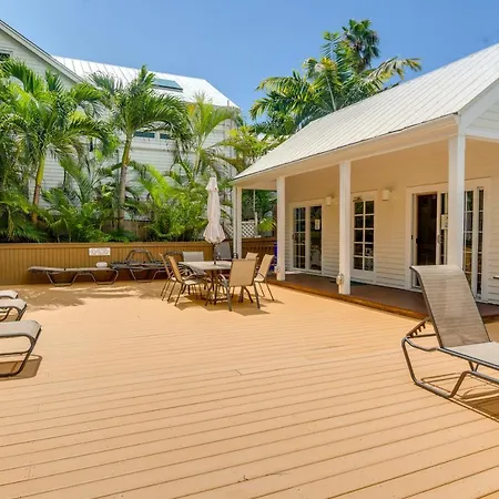 Breezy Key West First-Floor Condo With Pool Access